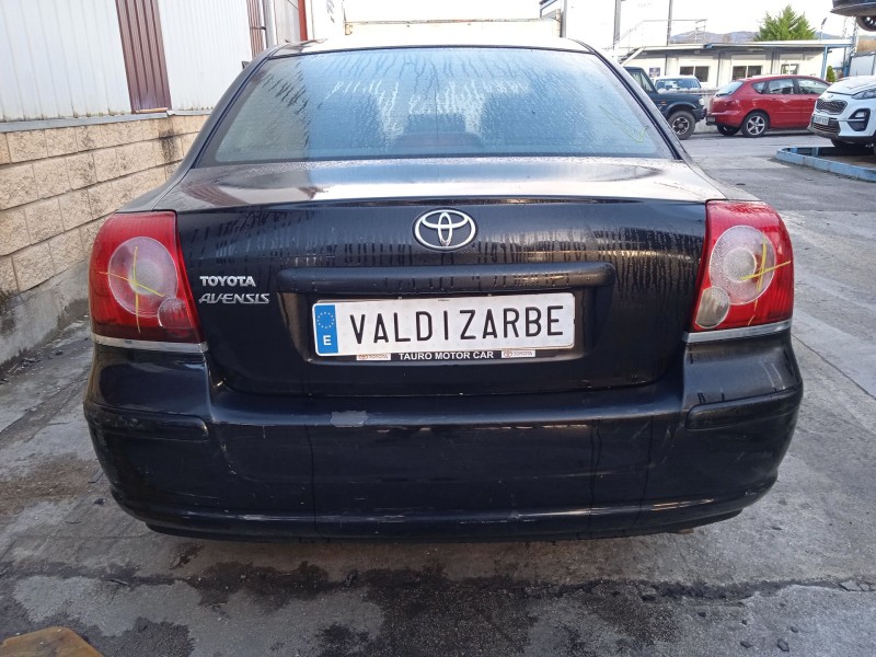 toyota avensis sedán (_t25_) del año 2008