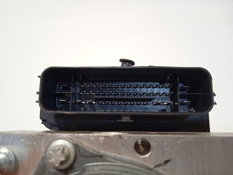 Recambio de abs para peugeot 3008 allure referencia OEM IAM 9827551180 3330A20009 970261