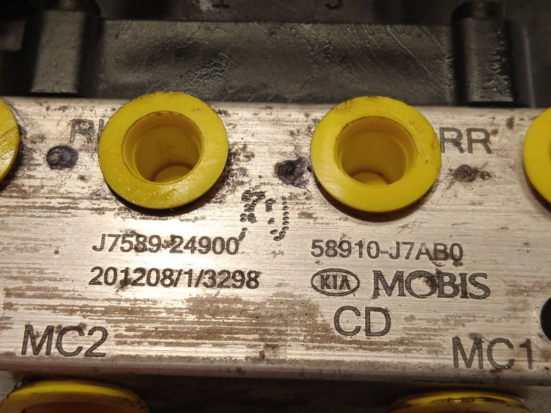 Recambio de abs para kia ceed gt referencia OEM IAM 58910J7AB0 6158941600 J758924900