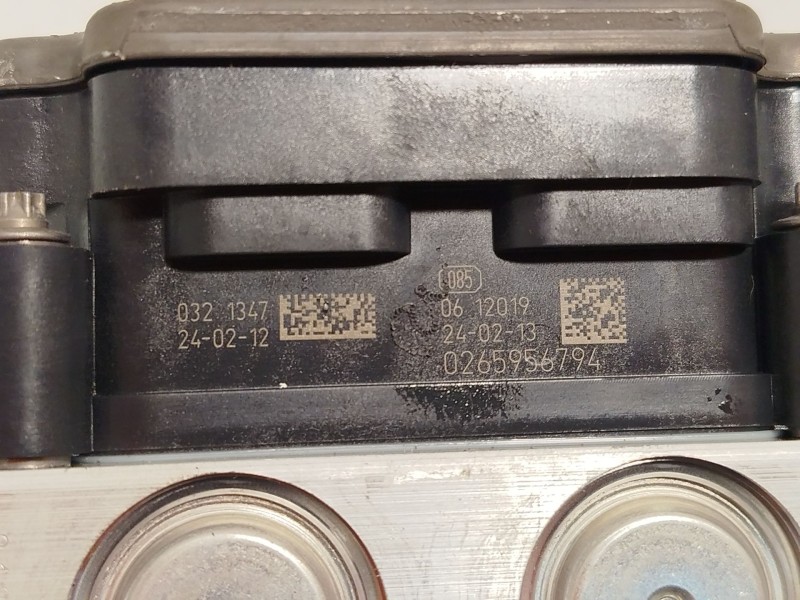Recambio de abs para renault clio v (b7_) 1.0 lpg (b7mt) referencia OEM IAM 476605713R 0265956794 970264