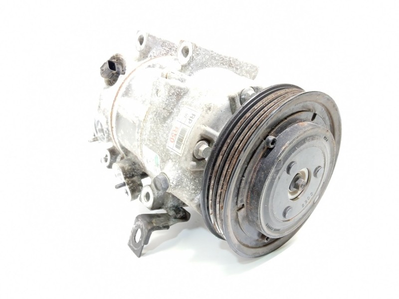 Recambio de compresor aire acondicionado para kia carens iv 1.7 crdi referencia OEM IAM 97701A4500  F500PNBCA12