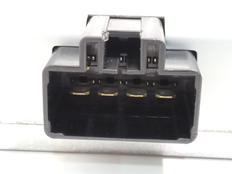 Recambio de modulo electronico para kia carens iv 1.7 crdi referencia OEM IAM 95300A4000  