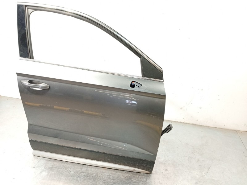 Recambio de puerta delantera derecha para seat ateca (kh7, khp) 1.5 tsi referencia OEM IAM 575831052E  