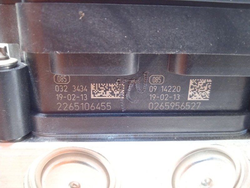 Recambio de abs para renault kadjar zen referencia OEM IAM 476608240R 0265956527 269829