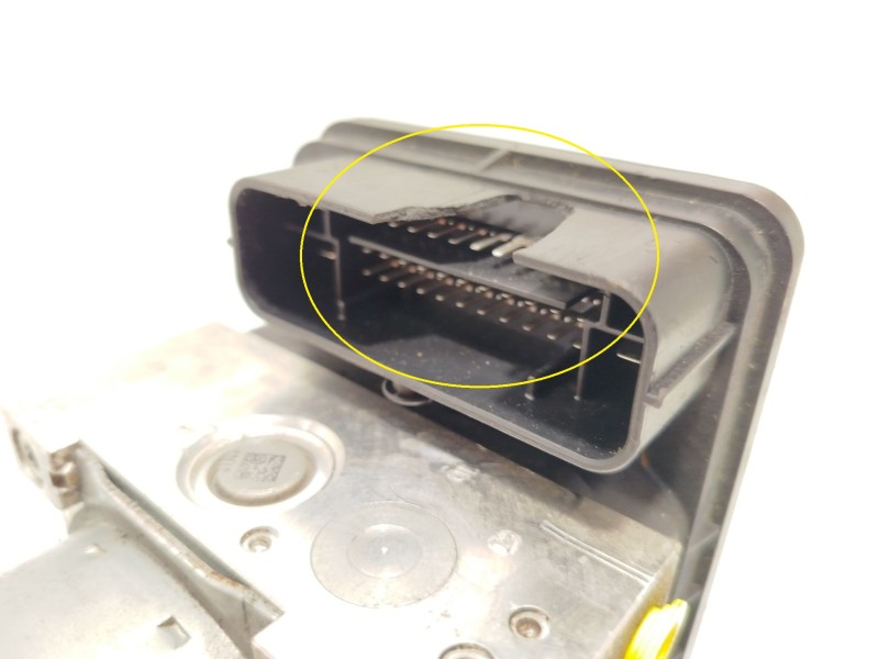 Recambio de abs para mazda 3 (bm, bn) 1.5 referencia OEM IAM BPM4437A0A 28515930003 06210235044