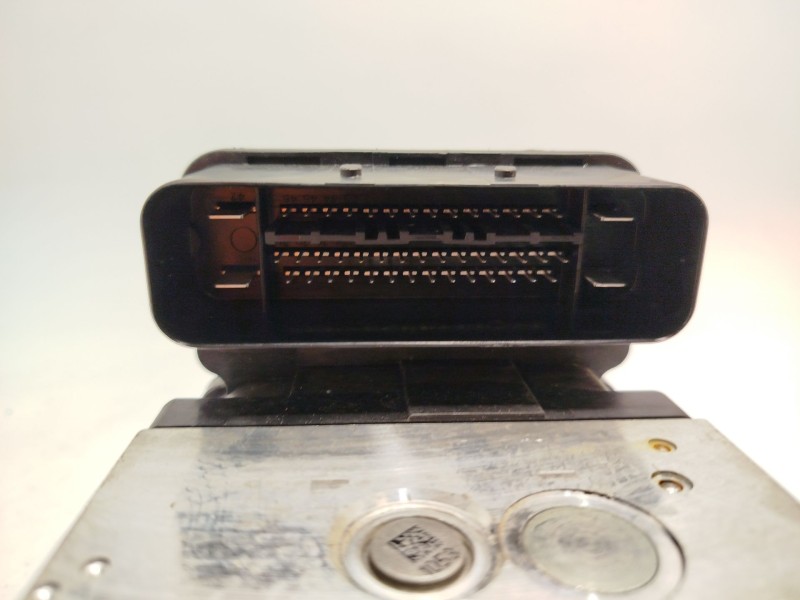 Recambio de abs para volvo xc60 momentum 2wd referencia OEM IAM P31423348 28526258303 10021210034