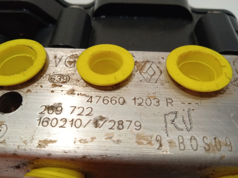 Recambio de abs para dacia sandero stepway referencia OEM IAM 476601203R 2265106516 269722