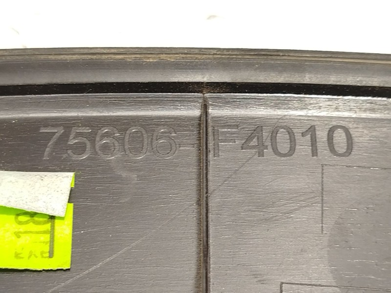 Recambio de aletin trasero izquierdo para toyota c-hr (_x1_) 2.0 hybrid (maxh10) referencia OEM IAM 75606F4010  