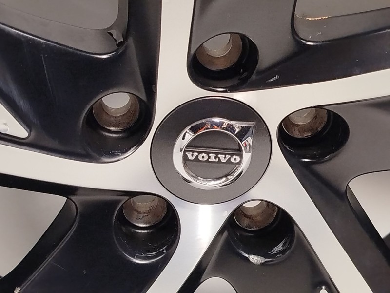 Recambio de llanta para volvo xc40 (536) t3 referencia OEM IAM 31471558  