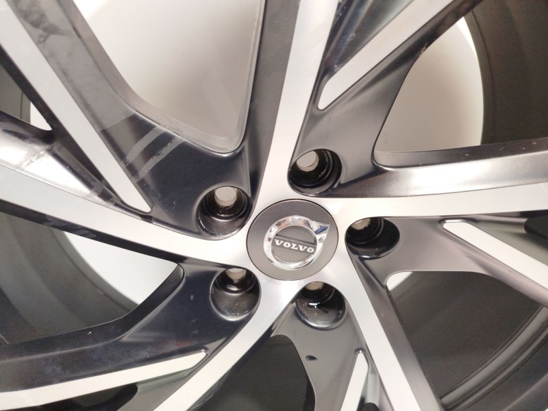 Recambio de llanta para volvo xc40 (536) t3 referencia OEM IAM 31471558  