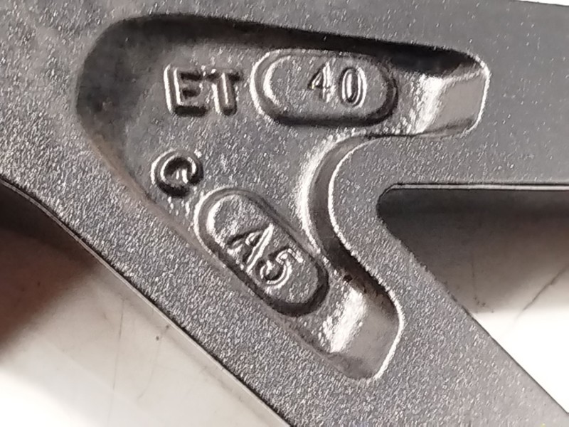 Recambio de llanta para mercedes-benz clase c coupé (c205) c 220 d (205.304) referencia OEM IAM 1118208509  