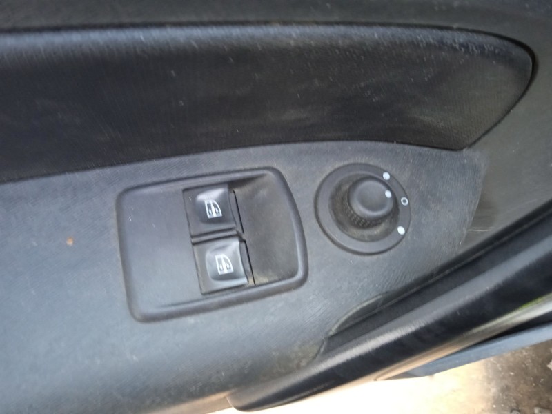 nissan nv250 furgoneta (x61) del año 2019