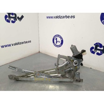 ELEVALUNAS DELANTERO DERECHO 61188CA000 