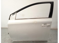 Recambio de puerta delantera izquierda para toyota auris 2.0 d-4d cat referencia OEM IAM 6700202360  