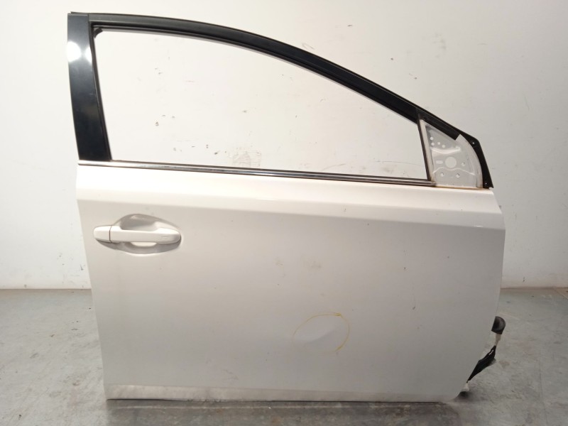 Recambio de puerta delantera derecha para toyota auris 2.0 d-4d cat referencia OEM IAM 6700102300  