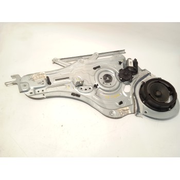 ELEVALUNAS DELANTERO IZQUIERDO 824703U120 