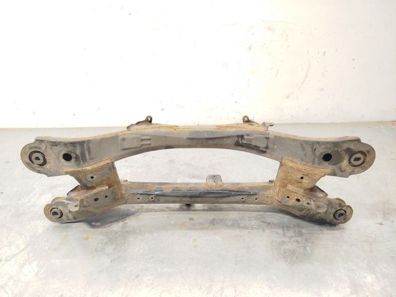 Recambio de puente trasero para toyota auris 2.0 d-4d cat referencia OEM IAM 5120602051  