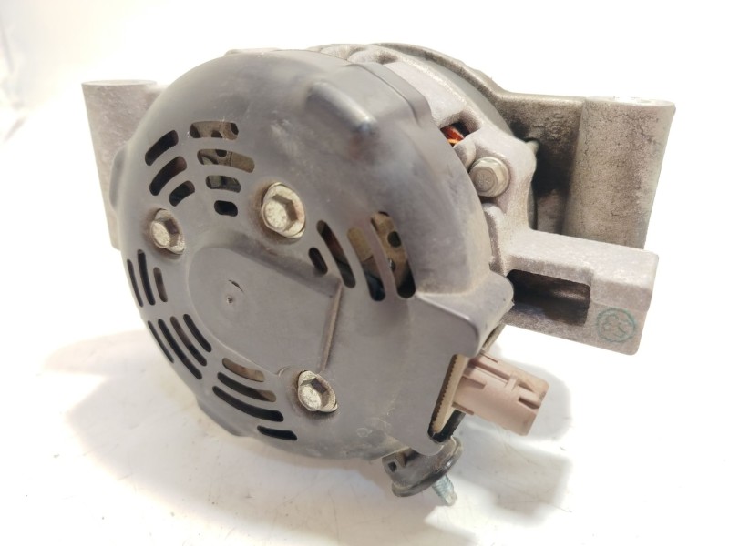 Recambio de alternador para toyota auris 2.0 d-4d cat referencia OEM IAM 27060OR090 270600R090 1042113140