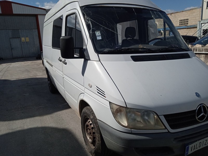 mercedes-benz sprinter 3-t furgoneta (b903) del año 2000