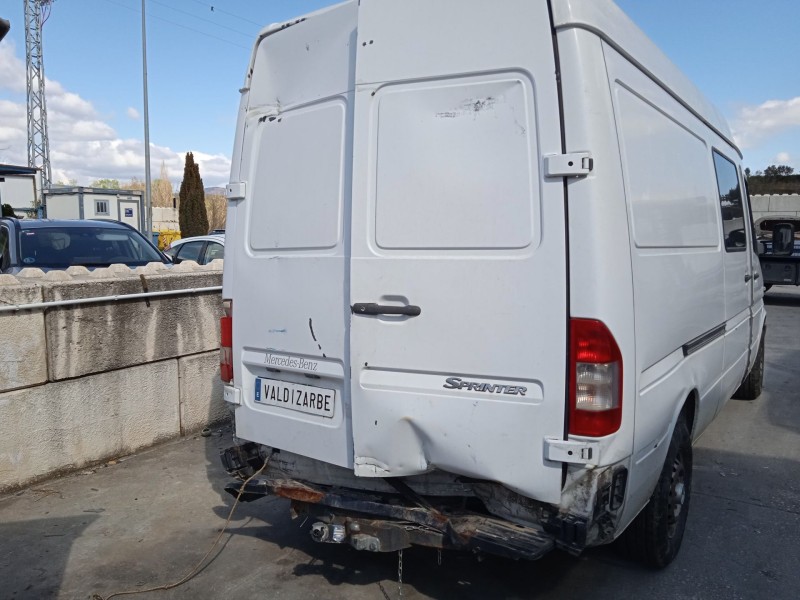 mercedes-benz sprinter 3-t furgoneta (b903) del año 2000
