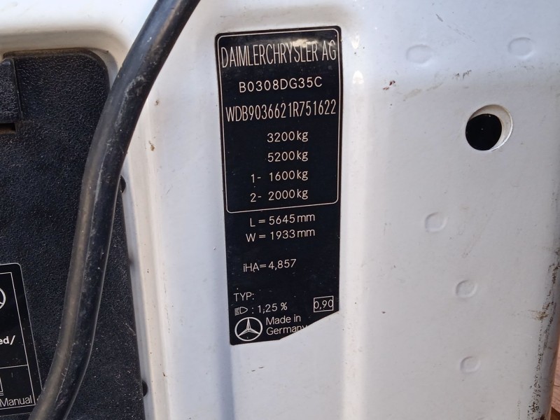 mercedes-benz sprinter 3-t furgoneta (b903) del año 2000