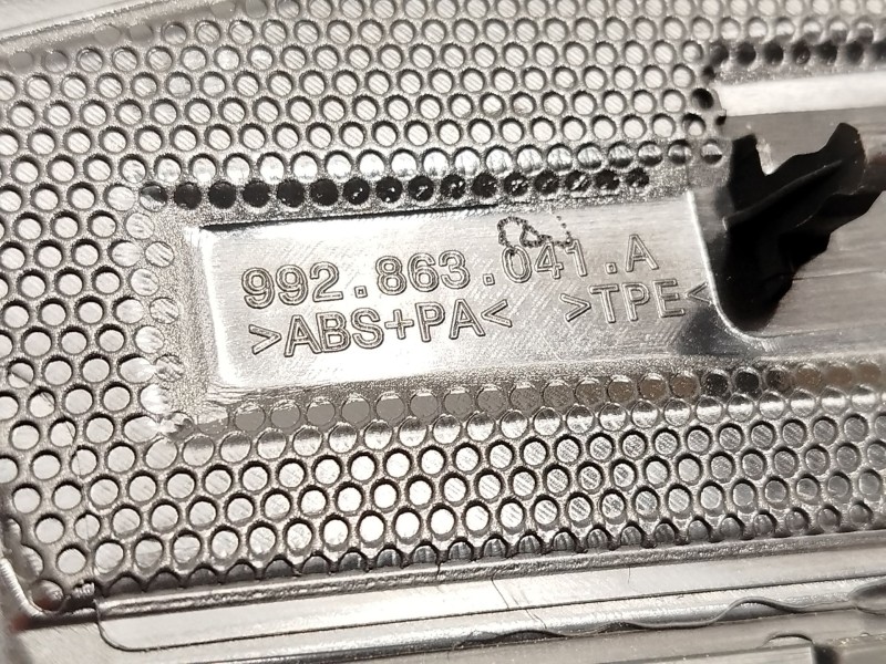 Recambio de moldura para porsche 911 descapotable (992) 3.8 turbo s (992650) referencia OEM IAM 992863041A  