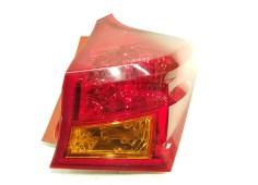 Recambio de piloto trasero derecho para toyota auris 2.0 d-4d cat referencia OEM IAM 8155102740   2