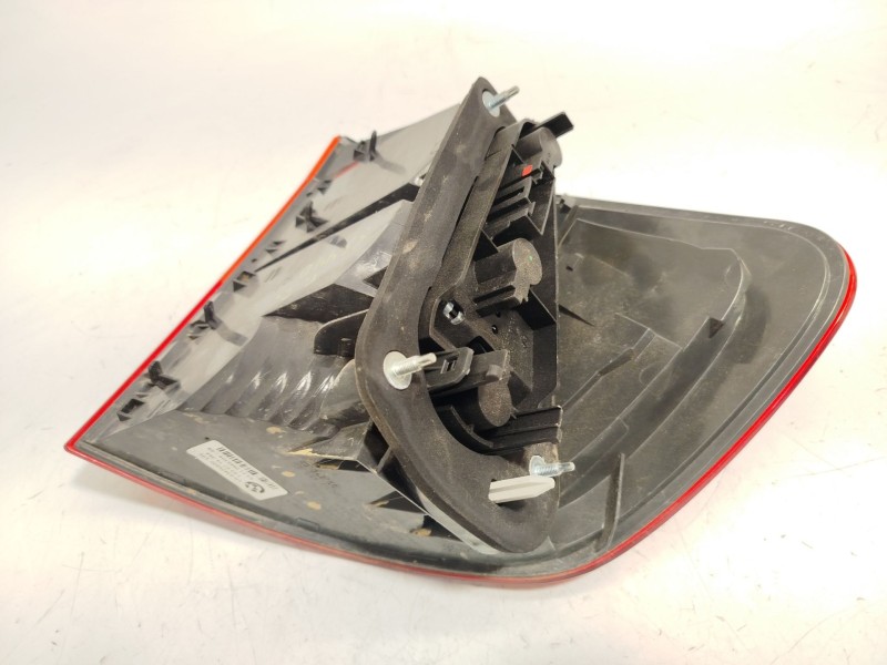 Recambio de piloto trasero izquierdo para bmw x1 (e84) sdrive 18 d referencia OEM IAM 63212990109  