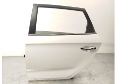 Recambio de puerta trasera izquierda para kia carens iv 1.7 crdi referencia OEM IAM 77003A4000  