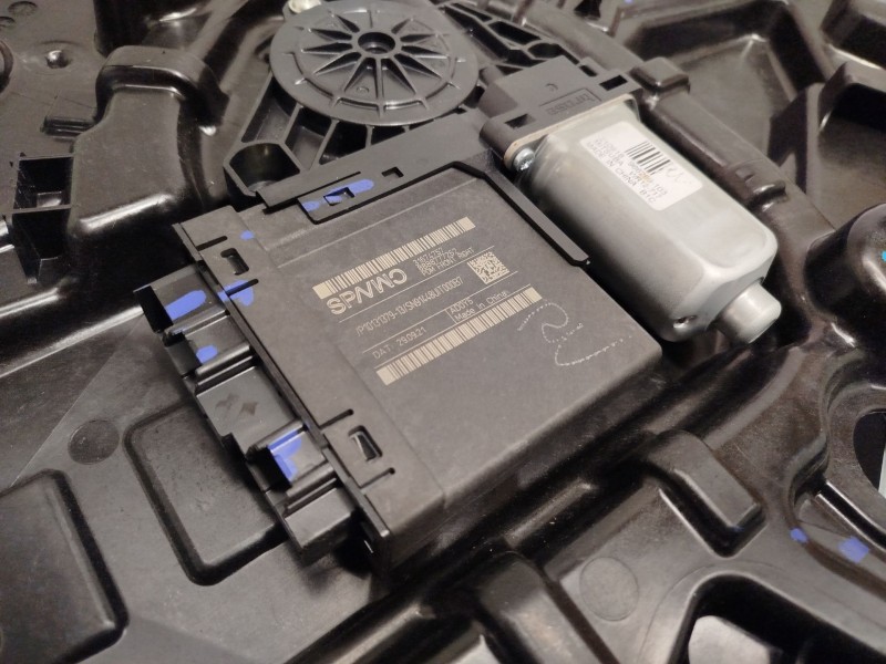 Recambio de elevalunas delantero derecho para lynk & co 01 phev referencia OEM IAM 8889188964  966269103