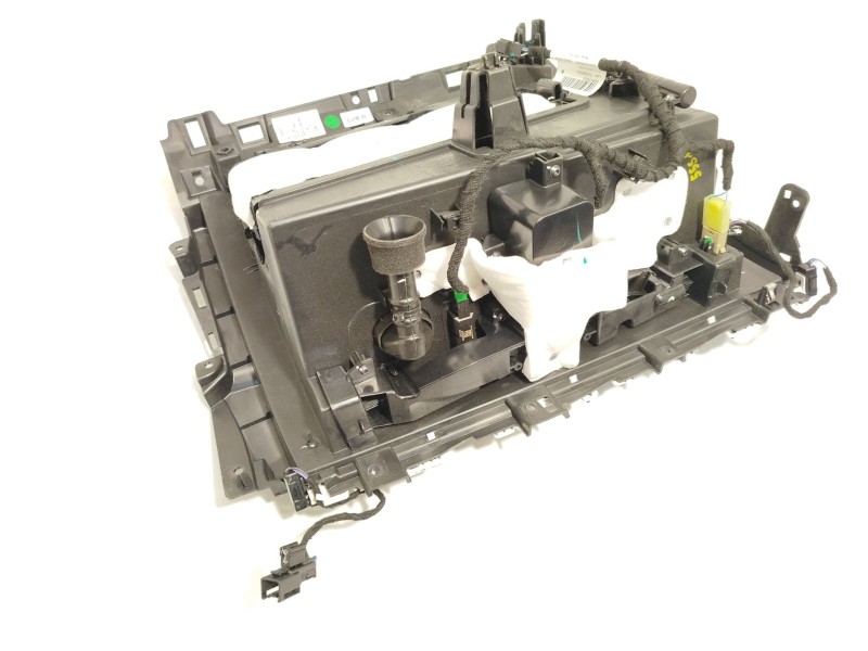 Recambio de guantera para lynk & co 01 phev referencia OEM IAM 8889771952  