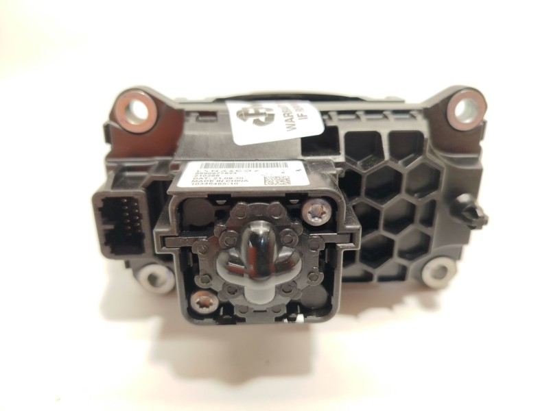 Recambio de palanca cambio para lynk & co 01 phev referencia OEM IAM 8890977823  
