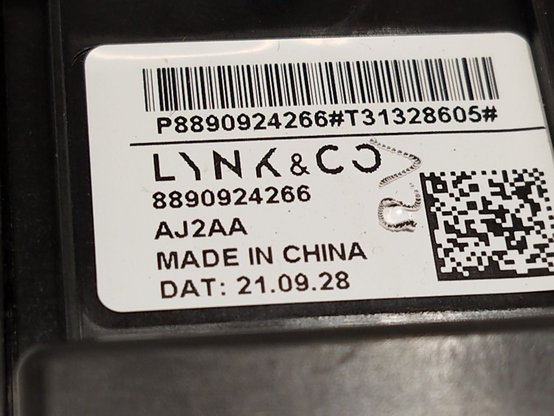 Recambio de mando elevalunas delantero izquierdo para lynk & co 01 phev referencia OEM IAM 8890924266  
