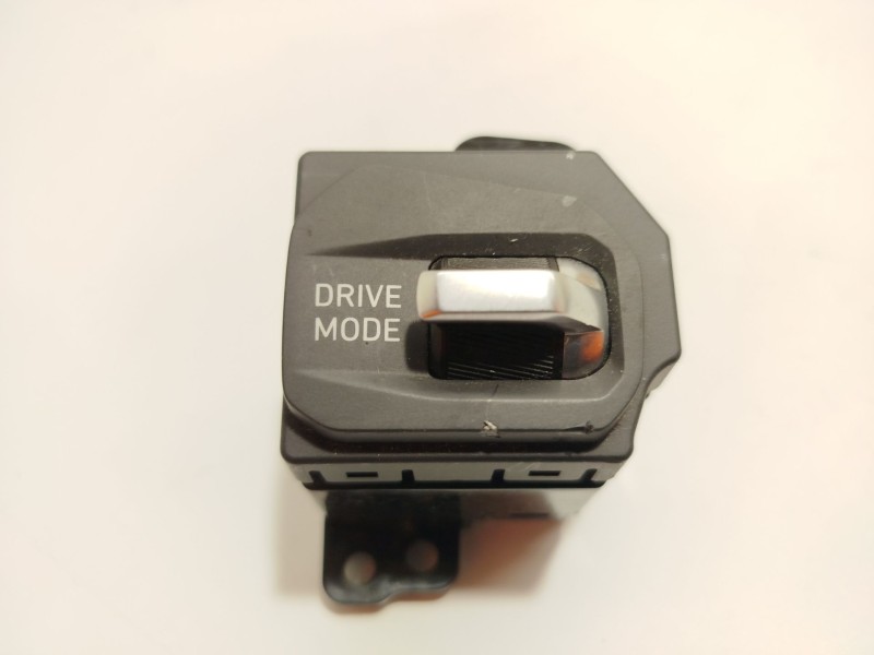 Recambio de interruptor para lynk & co 01 phev referencia OEM IAM 8889581798  