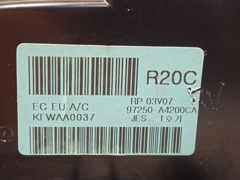 Recambio de mando climatizador para kia carens iv 1.7 crdi referencia OEM IAM 97250A4200CA  