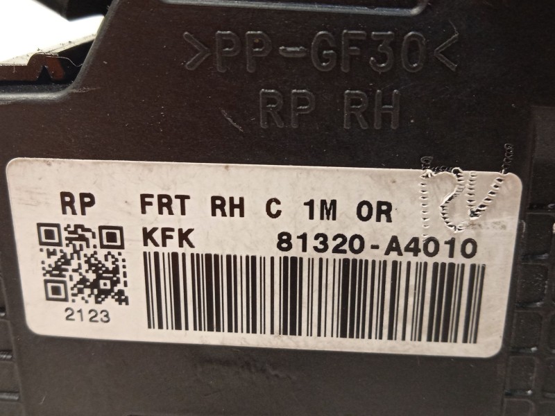 Recambio de cerradura puerta delantera derecha para kia carens iv 1.7 crdi referencia OEM IAM 81320A4010  