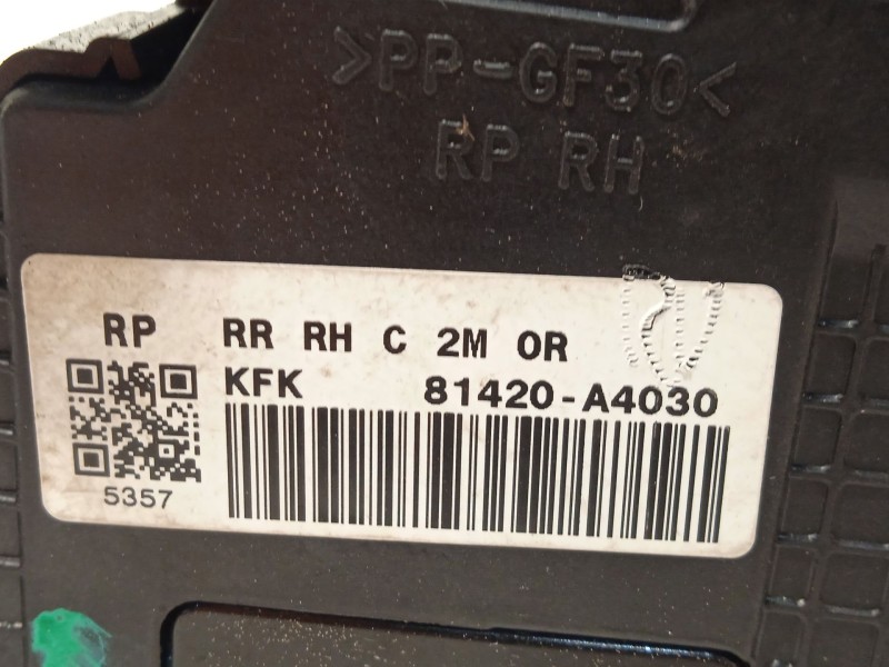 Recambio de cerradura puerta trasera derecha para kia carens iv 1.7 crdi referencia OEM IAM 81420A4030  