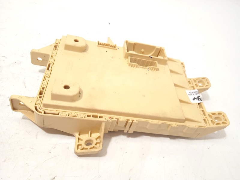 Recambio de caja reles / fusibles para kia carens iv 1.7 crdi referencia OEM IAM 91950A4510  
