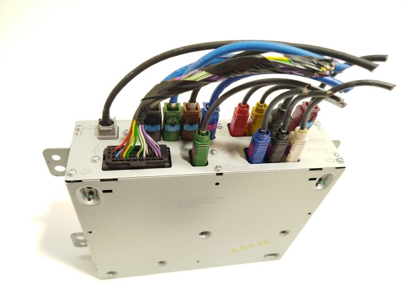 Recambio de modulo electronico para lynk & co 01 phev referencia OEM IAM 8892886229  