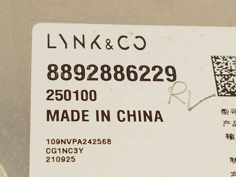 Recambio de modulo electronico para lynk & co 01 phev referencia OEM IAM 8892886229  