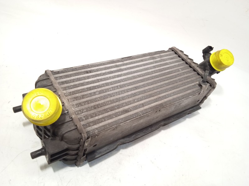 Recambio de intercooler para kia carens iv 1.7 crdi referencia OEM IAM 282702A480  