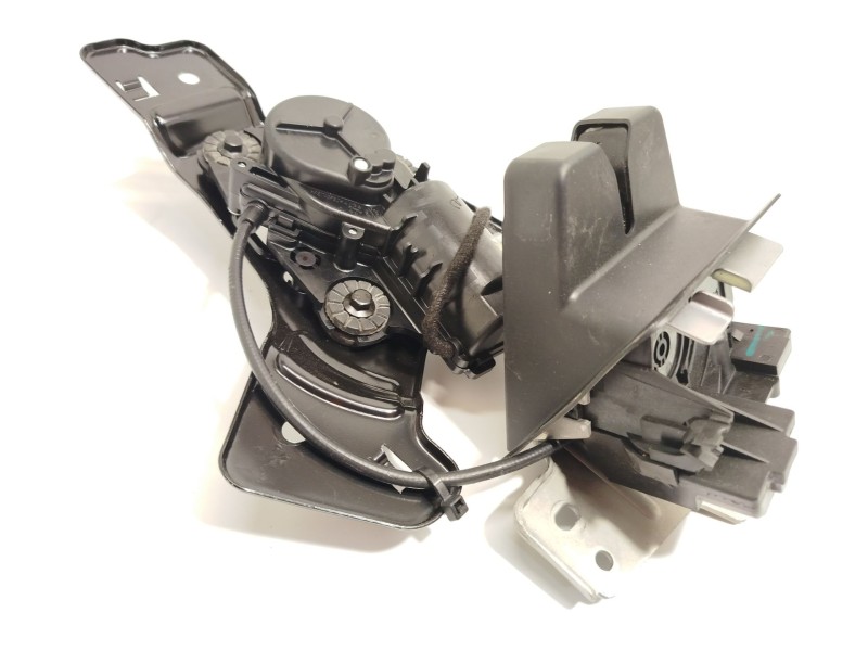 Recambio de cerradura maletero / porton para lynk & co 01 phev referencia OEM IAM 8888349585  