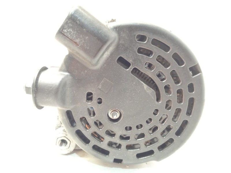 Recambio de alternador para kia carens iv 1.7 crdi referencia OEM IAM 373002A900  8400290