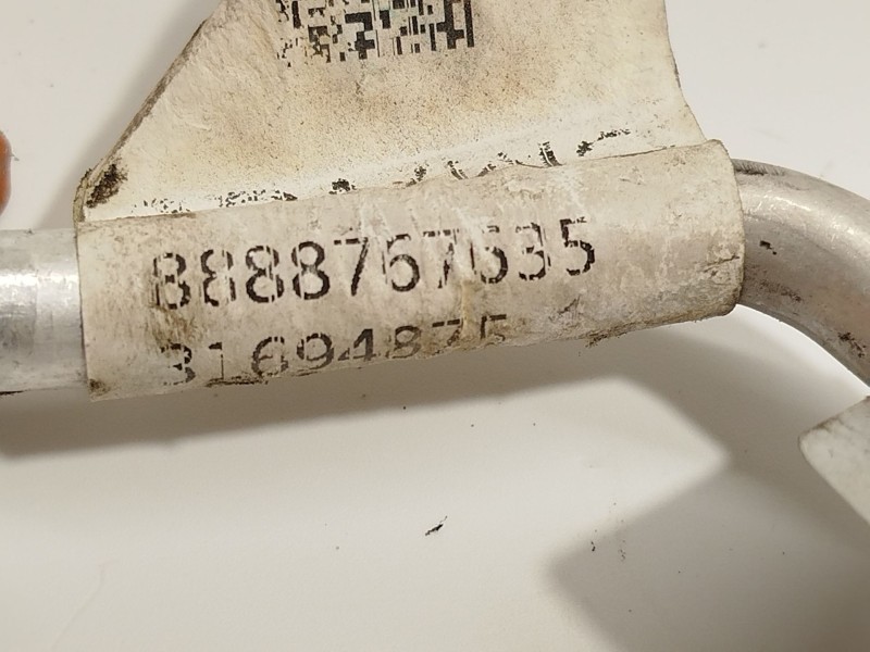 Recambio de tubos aire acondicionado para lynk & co 01 phev referencia OEM IAM 8888767635  