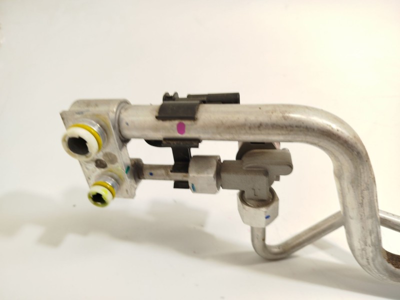 Recambio de tubos aire acondicionado para lynk & co 01 phev referencia OEM IAM 8888948346  