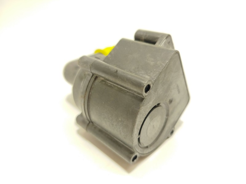Recambio de bomba agua para lynk & co 01 phev referencia OEM IAM 8888759988 32222110 