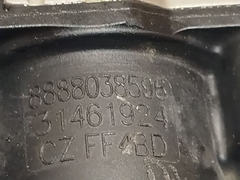 Recambio de bomba agua para lynk & co 01 phev referencia OEM IAM 8888038596  31461924