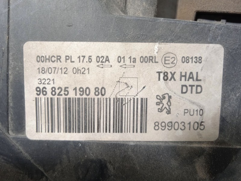 Recambio de faro derecho para peugeot 5008 (0u_, 0e_) 1.6 hdi referencia OEM IAM 9682519080 6206N9 89903105