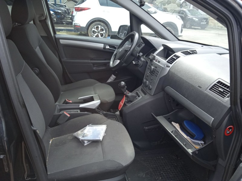 opel zafira / zafira family b (a05) del año 2009