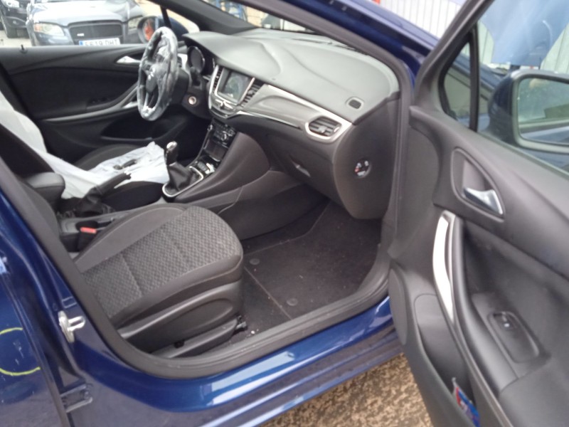 opel astra k (b16) del año 2020